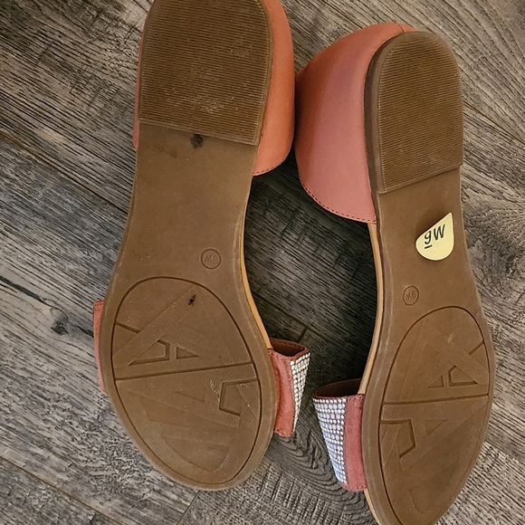 Andiamo Women's Flats Size 9W New Without Tag - Picture 2 of 4